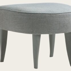 FOOTSTOOL FOR ARMCHAIR WITH CURVED BACK